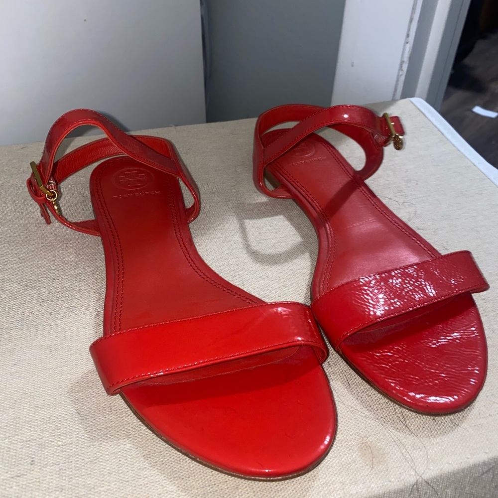 Laurel sandal in poppy orange